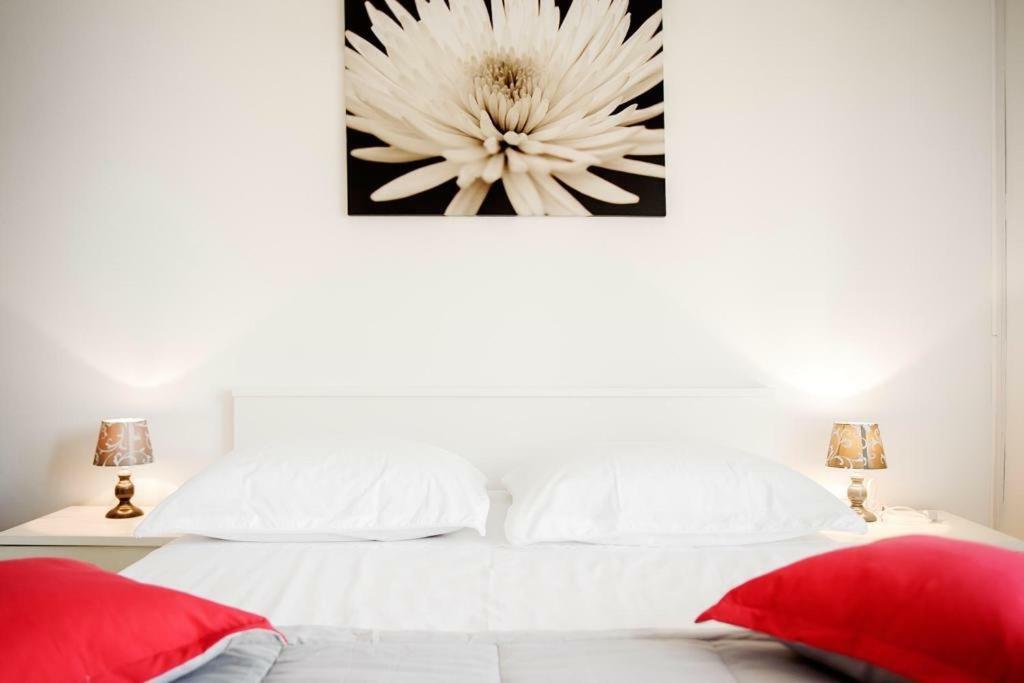 Kalauz Rooms Lozovac Bagian luar foto